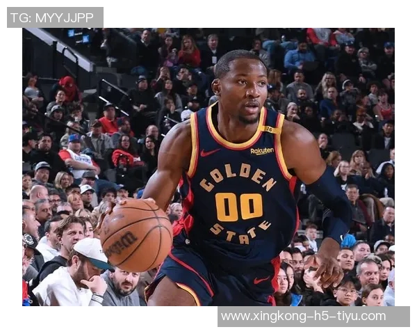 米切尔表现低迷18投7中失误频繁正负值惨淡球队遭遇失利