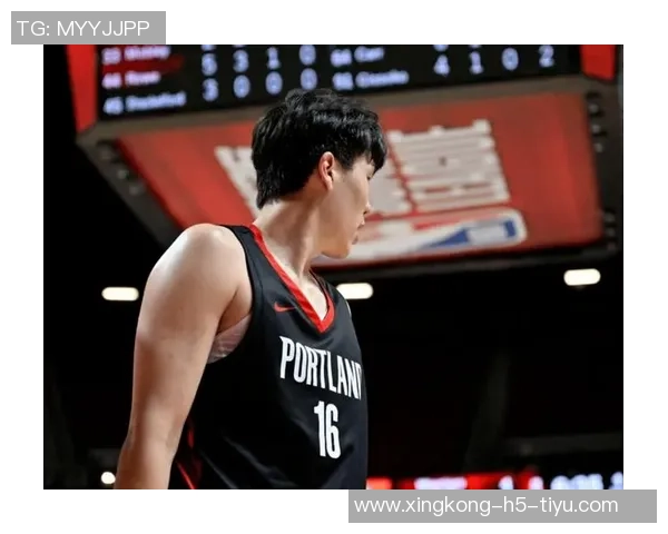 杨瀚森迎来重要挑战尼克斯前场篮板优势为他提供机会